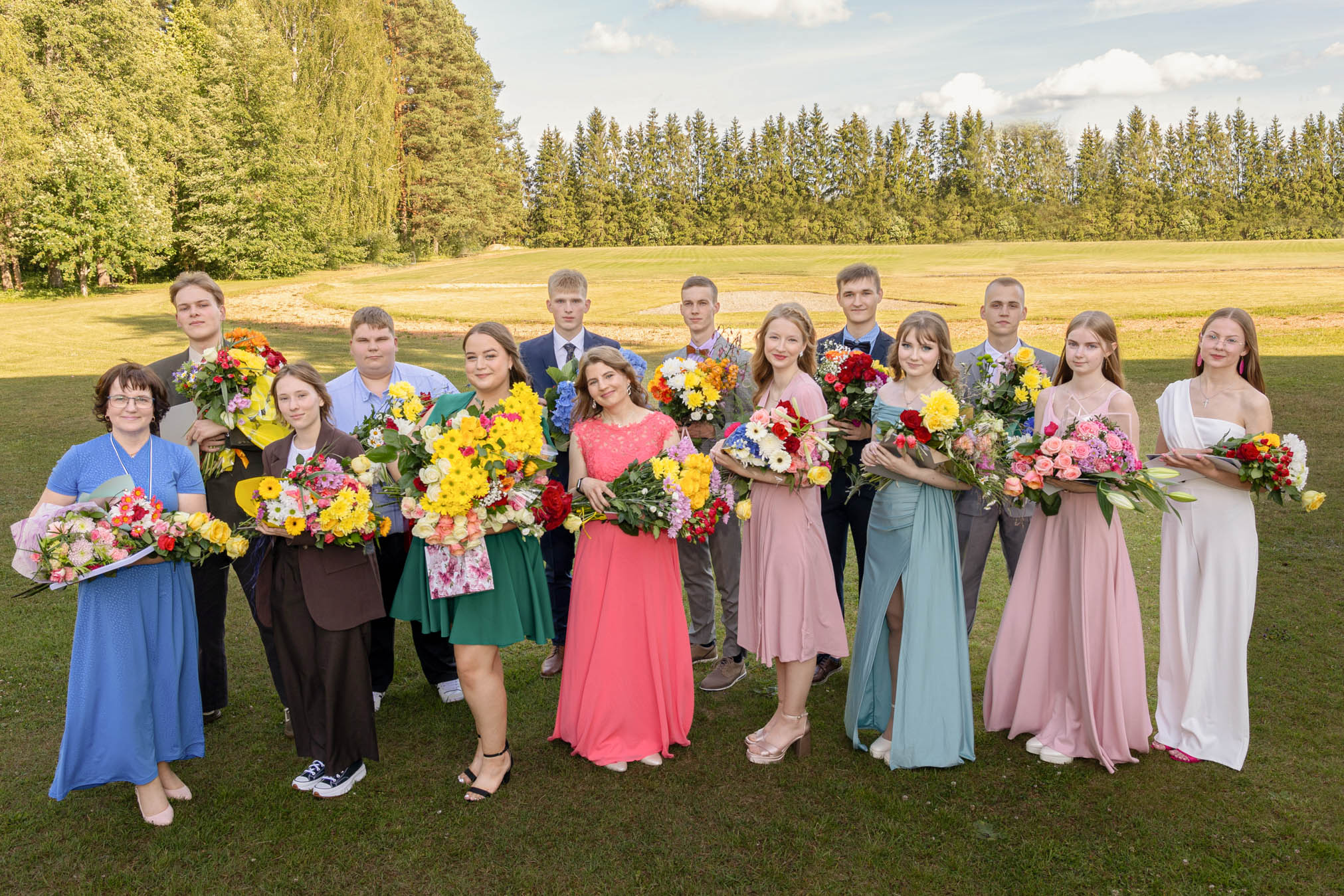 Vastseliinas peeti gümnaasiumiosa lõpupidu 21. juunil kell 17. FOTOD: Aigar Nagel