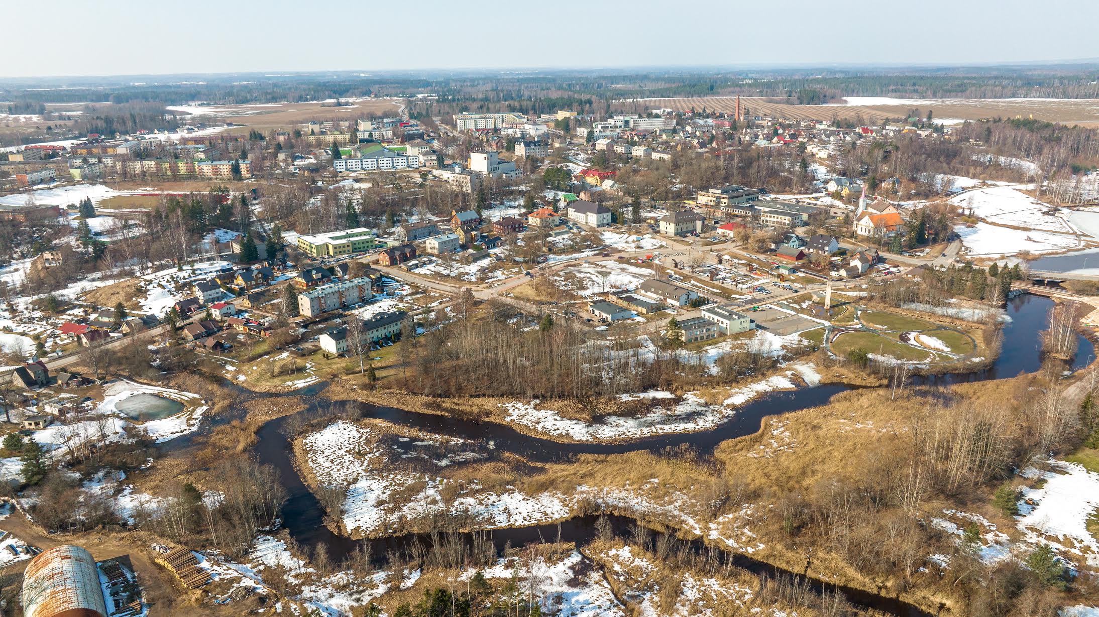 Toiduringluskapp asub Põlvas Edu Keskuse läheduses. Foto: AIGAR NAGEL 