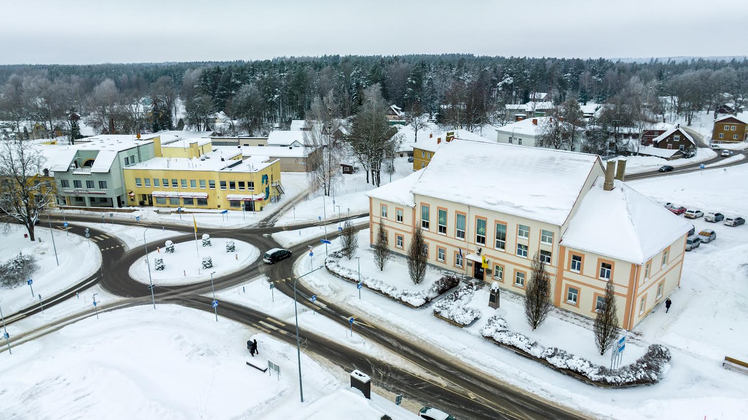 Antsla vald sai toetuse, et ehitada hoone teisel korrusel asuvale Antsla linnaraamatukogule lift. Foto: AIGAR NAGEL