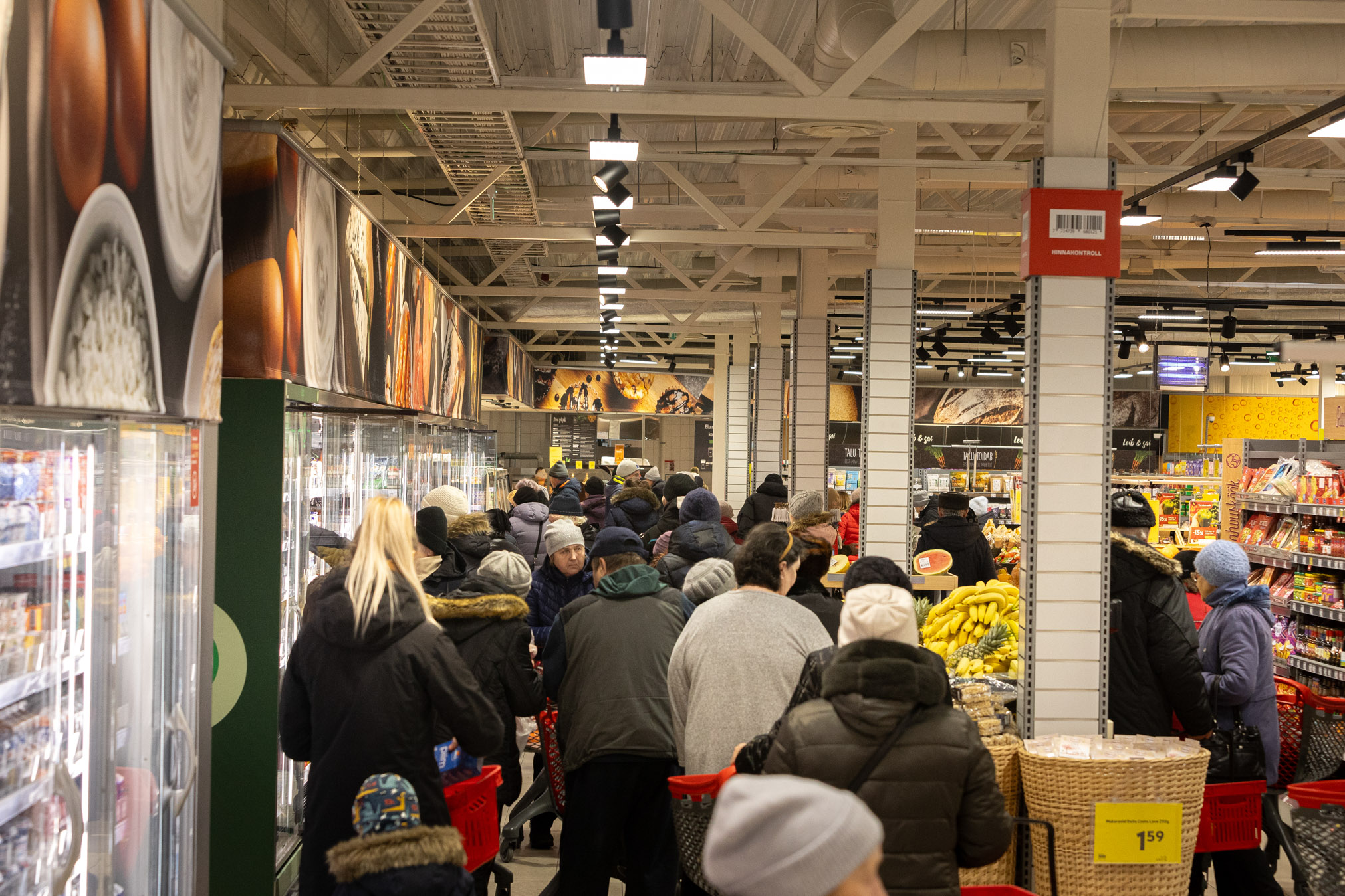 Neljapäeva lõuna ajal taasavati Võru Rimi supermarket. FOTO: Aigar Nagel