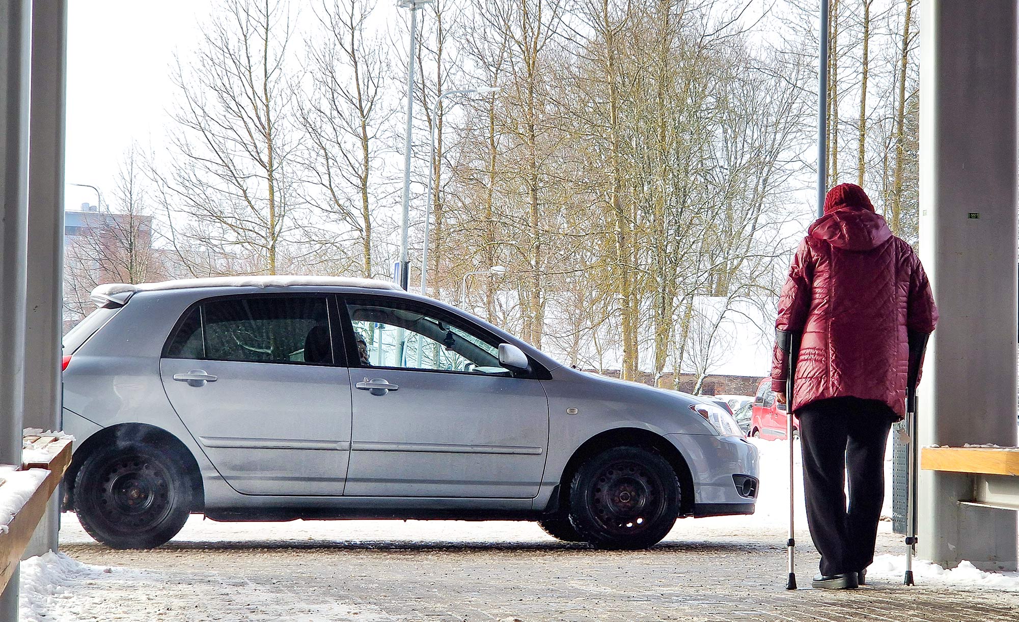 Talvisel perioodil vajavad ilmastikuoludest tingituna kukkujad erakorralist abi regulaarselt, kuid ekstreemne jäävihm suurendab abivajajate hulka veelgi. Fotod: AIGAR NAGEL