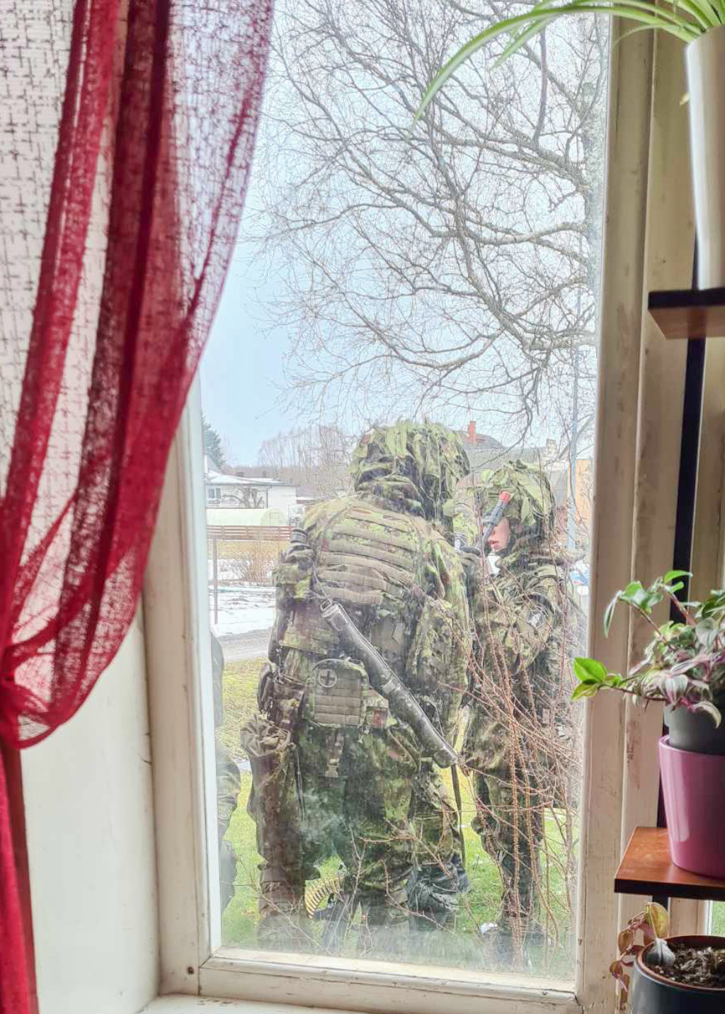 Vaade eramaja aknast 18. märtsi pärastlõunal. Fotod: VÕRUMAA TEATAJA