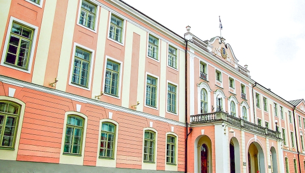 Riigikogu võttis Vene ja Valgevene kodanikelt valimisõiguse