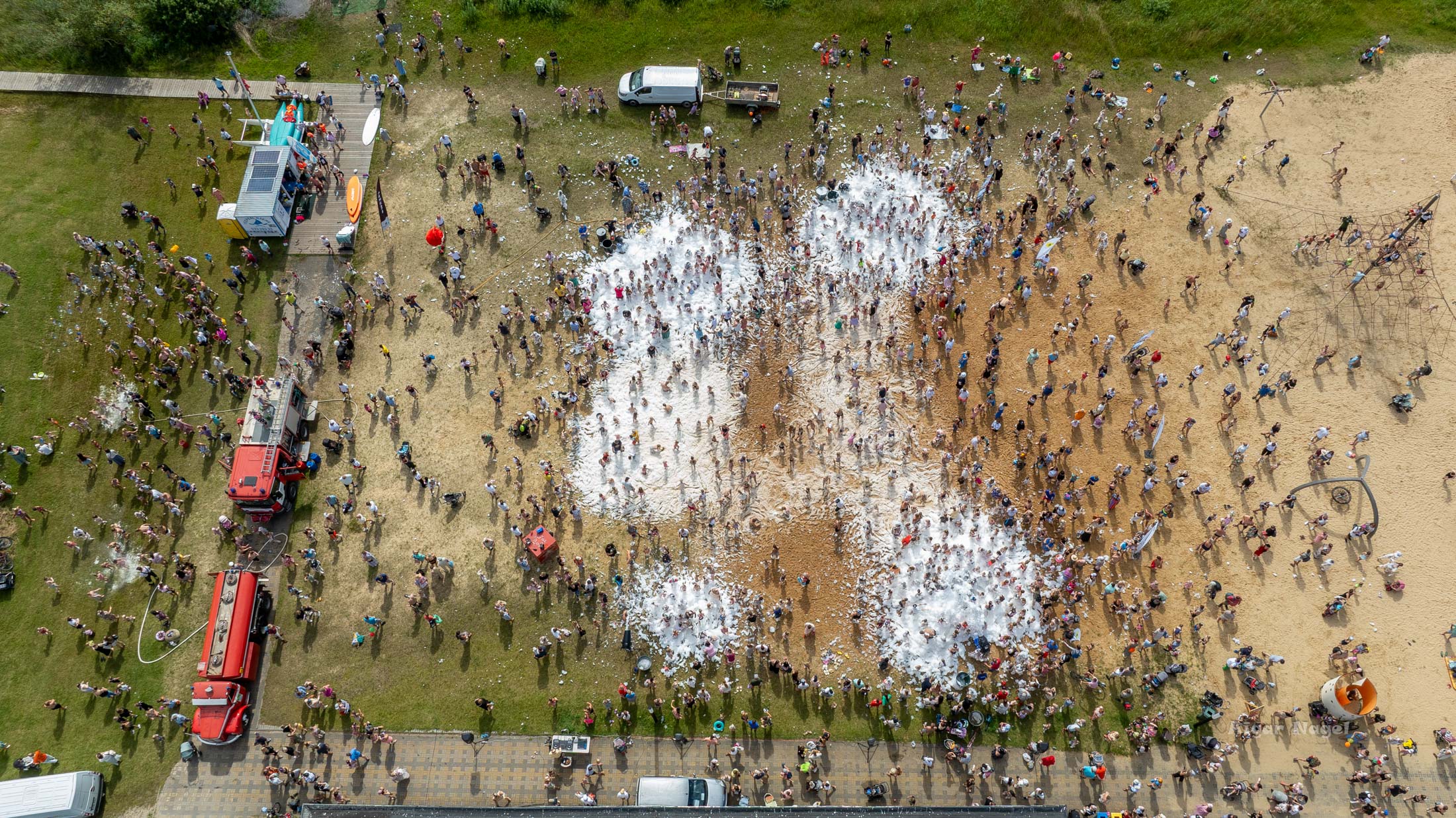Festivali lõpetas traditsiooniline vahupidu, kus oli sel aastal varasema kahe vahukahuri asemel lausa neli. Fotod: Aigar Nagel
