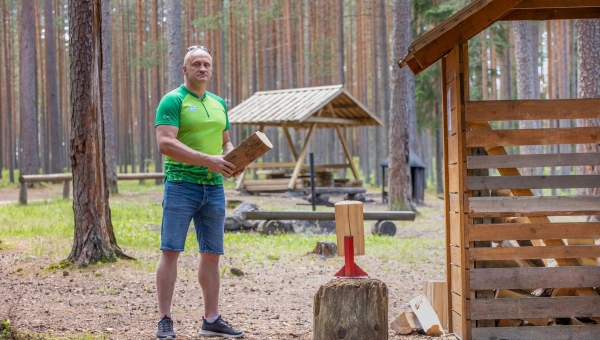 Kaasataritud pakendeid kiputakse ka siin kandis metsa maha jätma