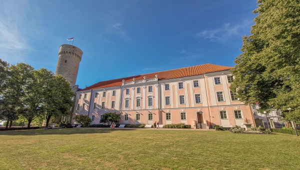 Riigikogus sai vastuse kümme arupärimist