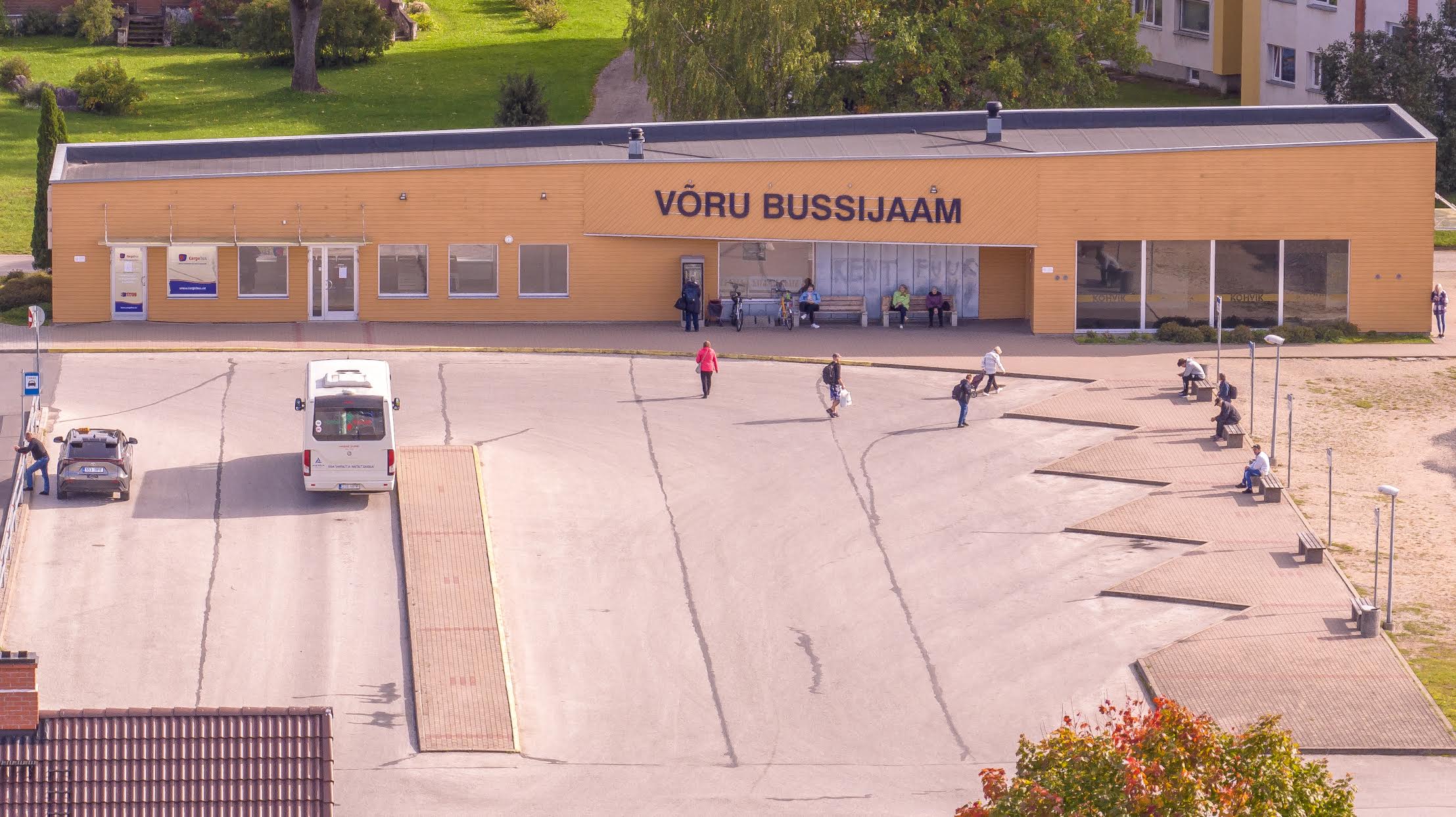 Võru bussijaama tulevikufunktsioon on ebaselge. Füüsilised piletikassad ja Cargobusi terminal kaovad uuest aastast. Foto: AIGAR NAGEL