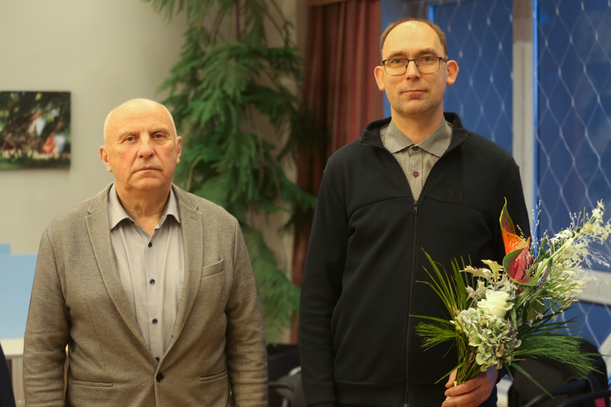 Volikogu esimees Georg Ruuda (vasakul) ja aseesimees Vaido Ermel. Foto: VÕRU VALLAVALITSUS