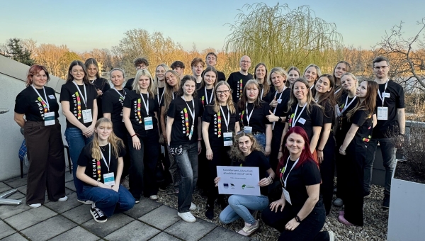 Rahvusvaheline sündmus tõi Viini kokku noored ettevõtjad üle Euroopa, peale Eesti osalesid õpilasfirmad Šveitsist, Austriast, Lätist, Küproselt, Slovakkiast, Albaaniast, Montenegrost, Tšehhist ja Bulgaariast. Foto: MARILIIS MAREMÄE