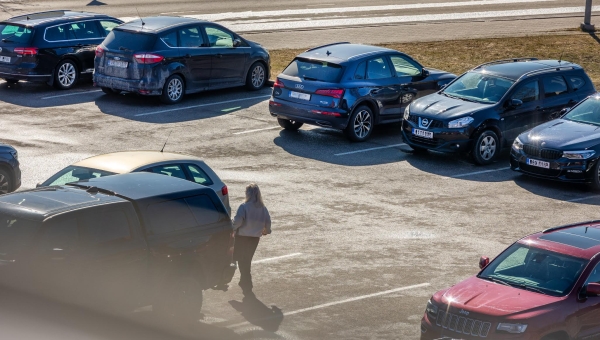 Võrumaal ringi vuravad autod saavad valida kolme siin kandis toimetava tehnoülevaatuspunkti vahel. Ka Põlvamaal on neid teist sama palju. Foto: AIGAR NAGEL