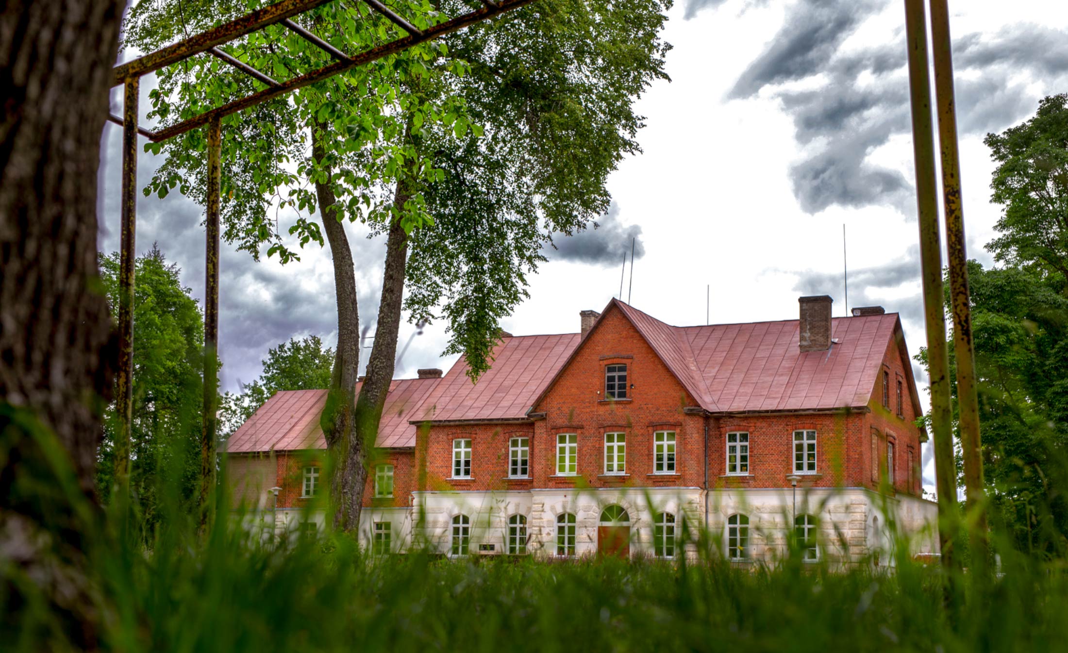 Maikuu lõpus muutis Rõuge vallavolikogu Rõuge noorsootöökeskuse põhimäärust. Vähese külastatavuse tõttu sulgeti ametlikult Misso ja Viitina noortetuba. Noorte huvi kasvamise korral on taasaavamine kaalumisel. Foto: AIGAR NAGEL
