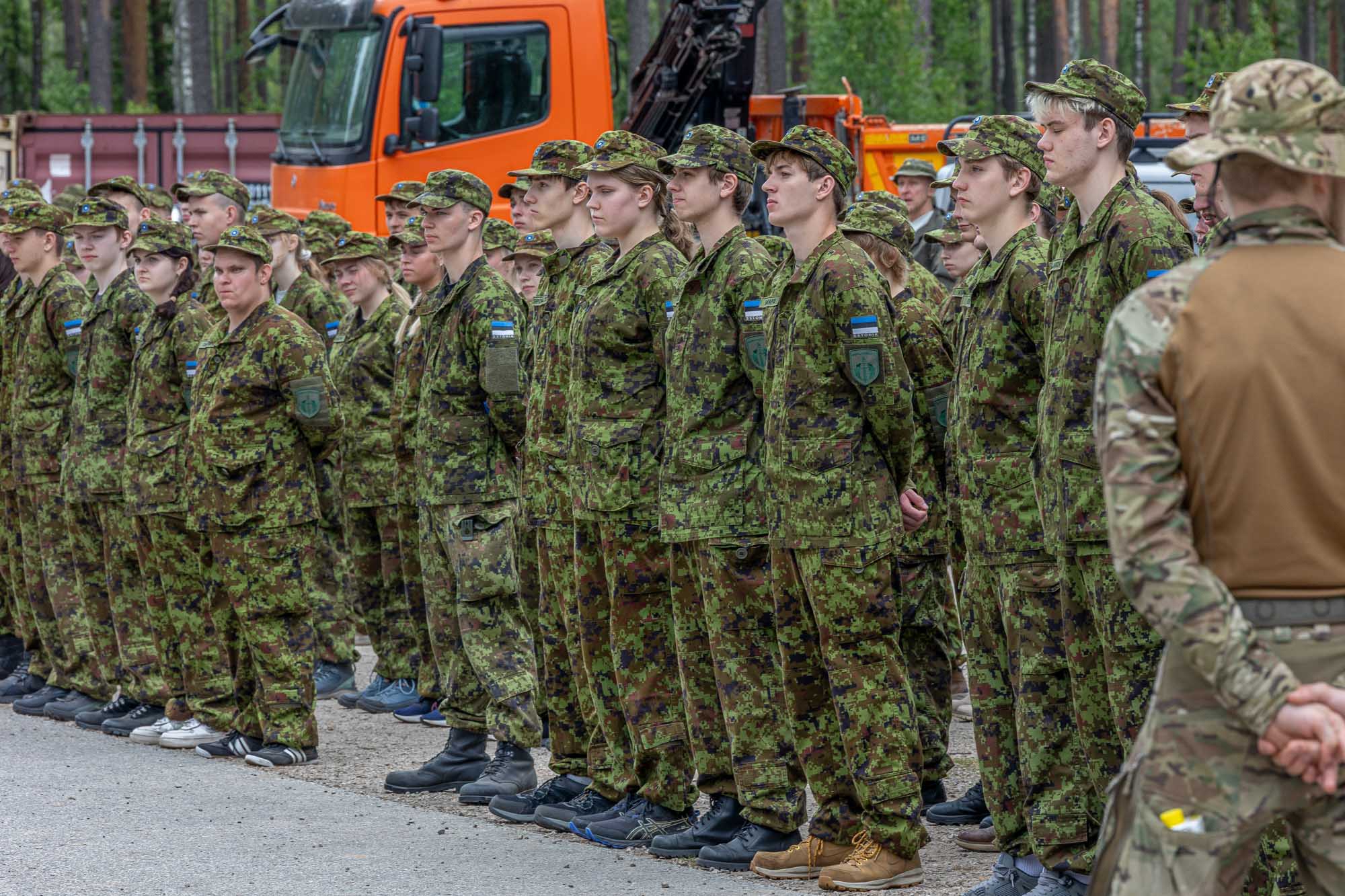 Sissejuhatav algusrivistus reede pärastlõunal Nursipalu linnakus. Pühapäevasel lõpurivistusel said parimad premeeritud. FOTOD: Aigar Nagel