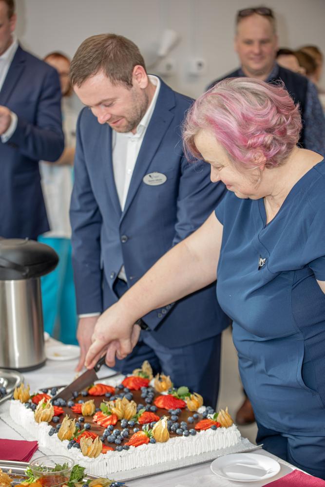 Louna-Eesti-haigla-avas-uuenenud-kirurgiaosakonna-FOTO-Aigar-Nagel-37