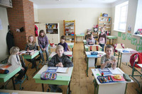 Noorema astme õpilased klassiruumis vahetult enne vahetunni lõppu. Foto: Võrumaa Teataja