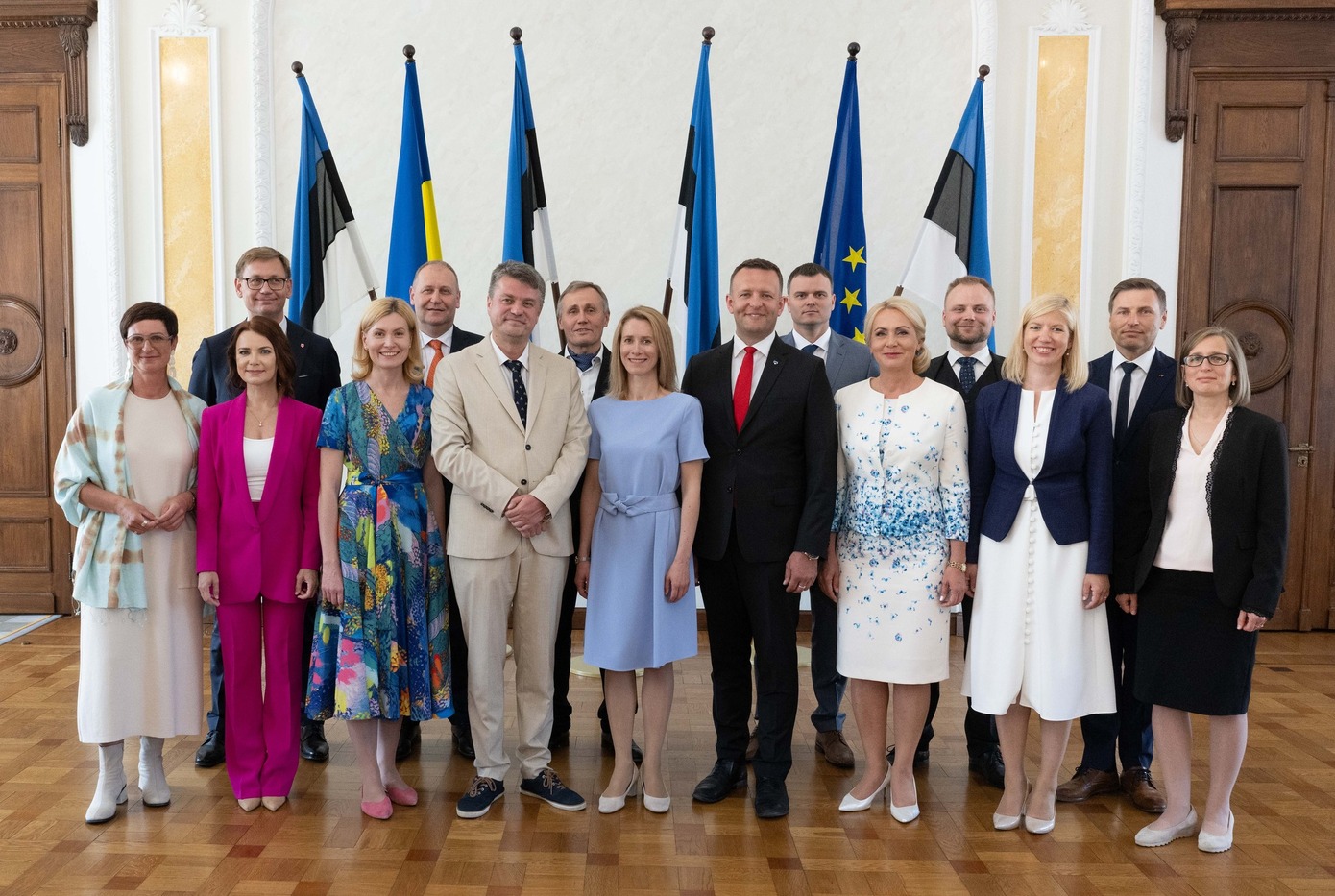 Tänasel Riigikogu istungil astus ametivande andmisega ametisse uus valitsus eesotsas peaminister Kaja Kallasega.