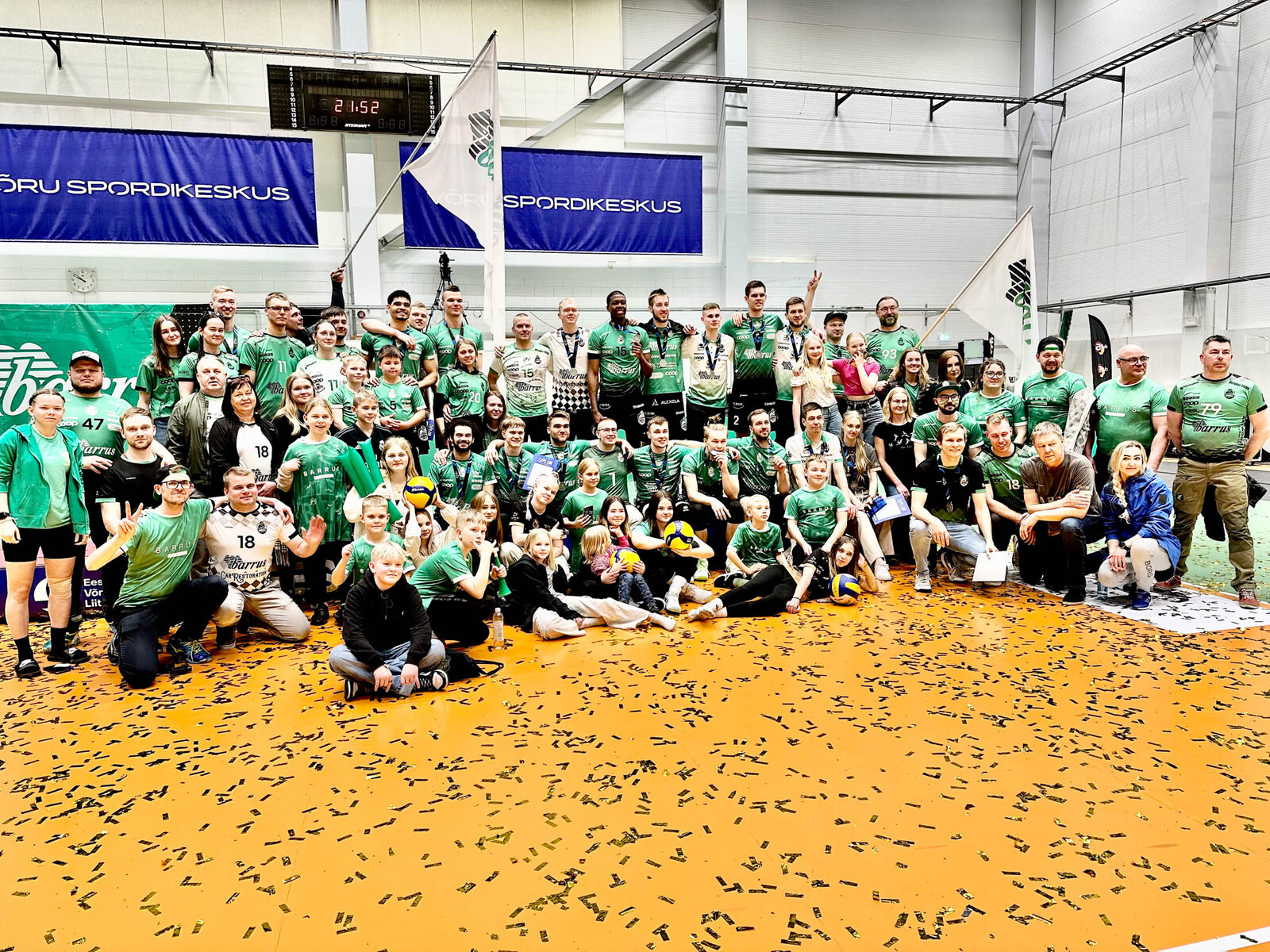 Fotografii și video Clubul de volei Barrus Võru este în plină ascensiune: pe lângă bronzul precedent, au câștigat o medalie de argint istorică la turneu!